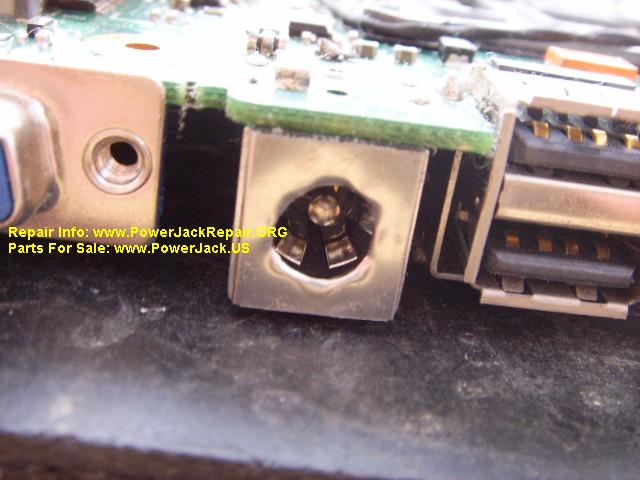 Toshiba Satellite A65-S1064 PSA60U-024015