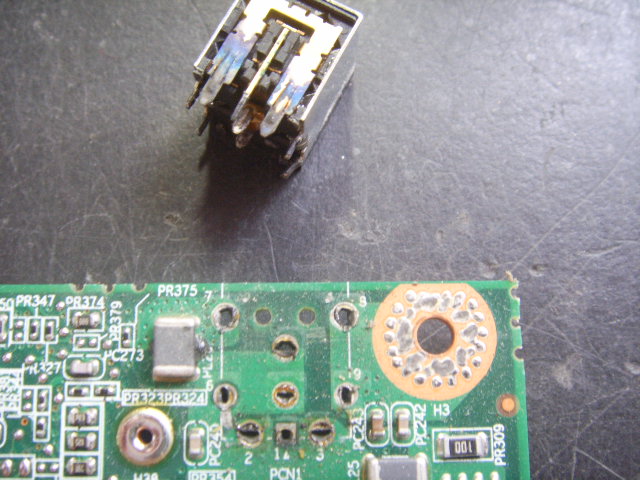 Dell Inspiron 1150 Connector Replacement
