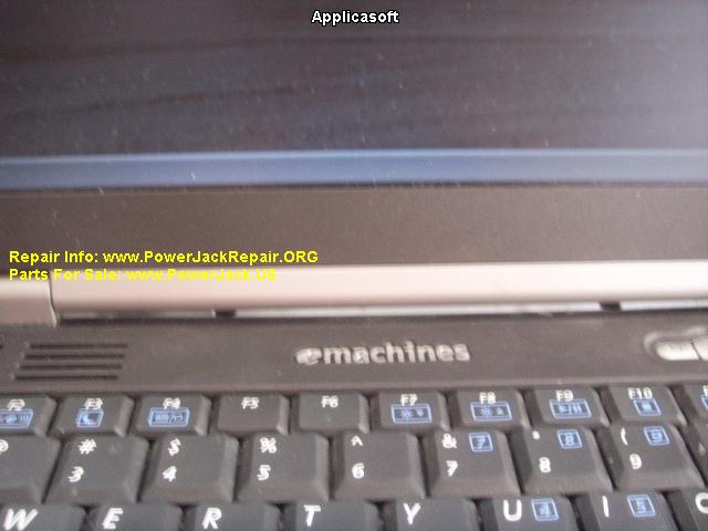 EMachines M6811