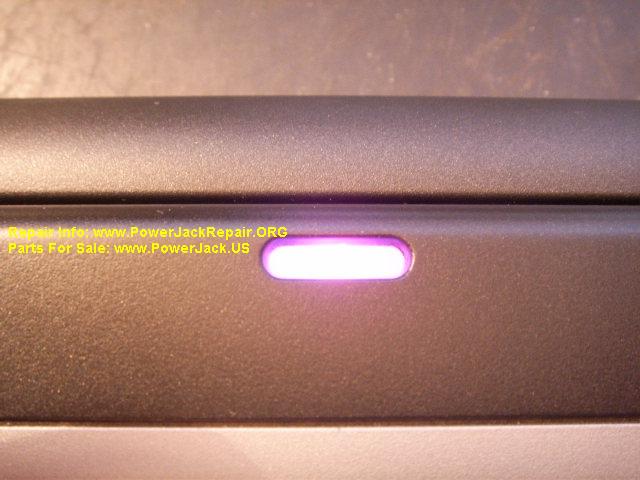 Gateway W323-UI1 Series